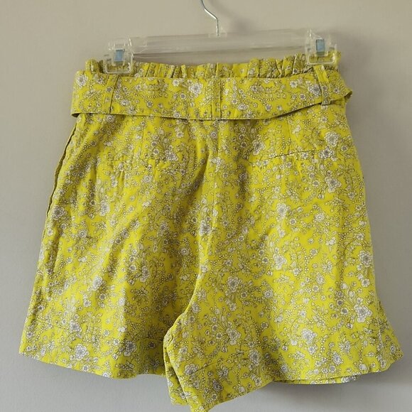 J. CREW | Pleated shorts with ring-buckle belt Liberty print Yellow Sz 4 - Picture 5 of 7